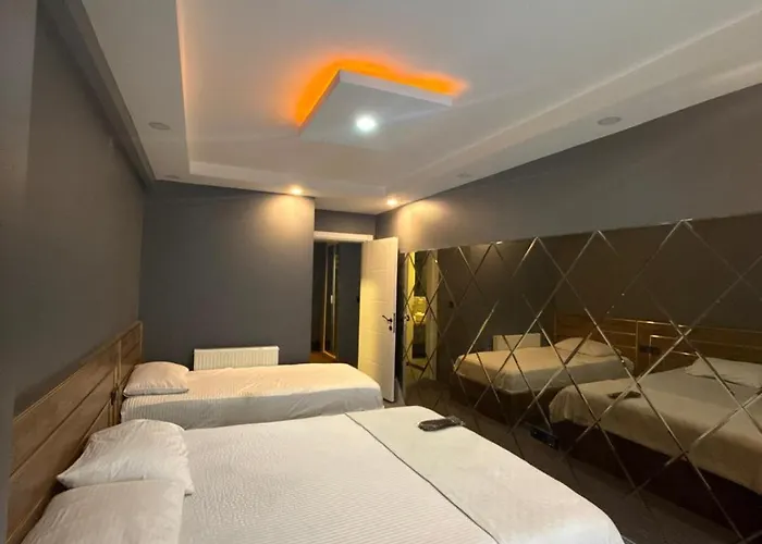 Koesk Konaklama2 דירה איסטמבול